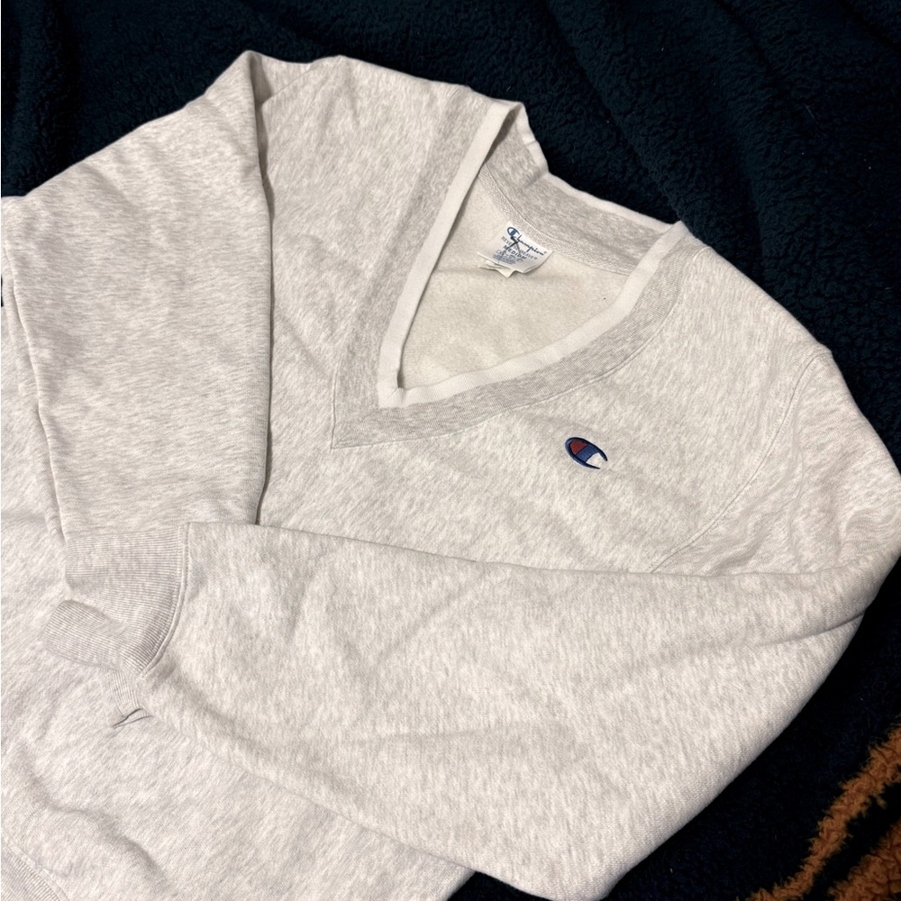 Champion Reverse Weave Ribbed V-Neck Sweatshirt - Picture 5 of 6